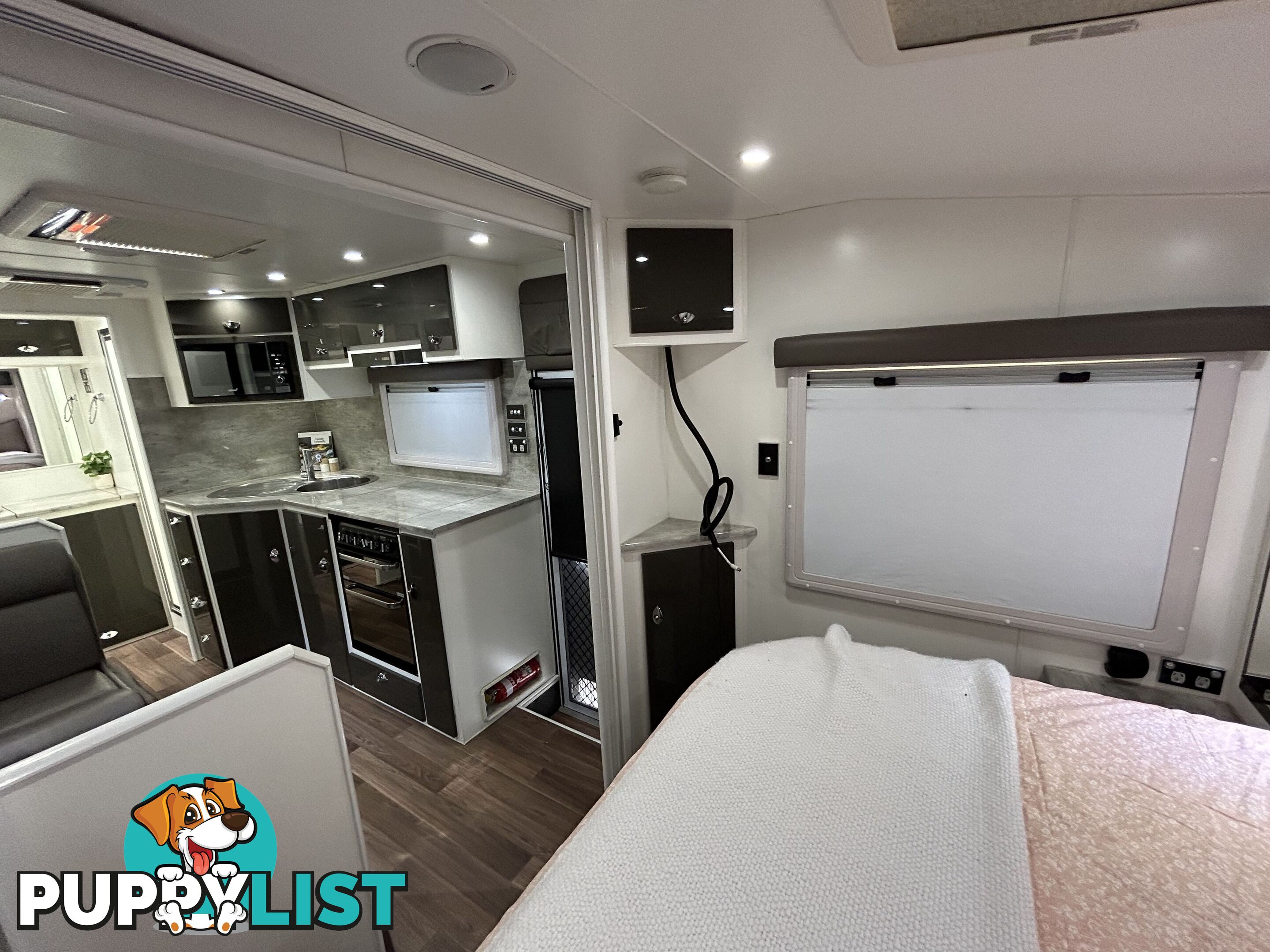 2016 ELITE CARAVANS EILDON 21Â CD CARAVAN