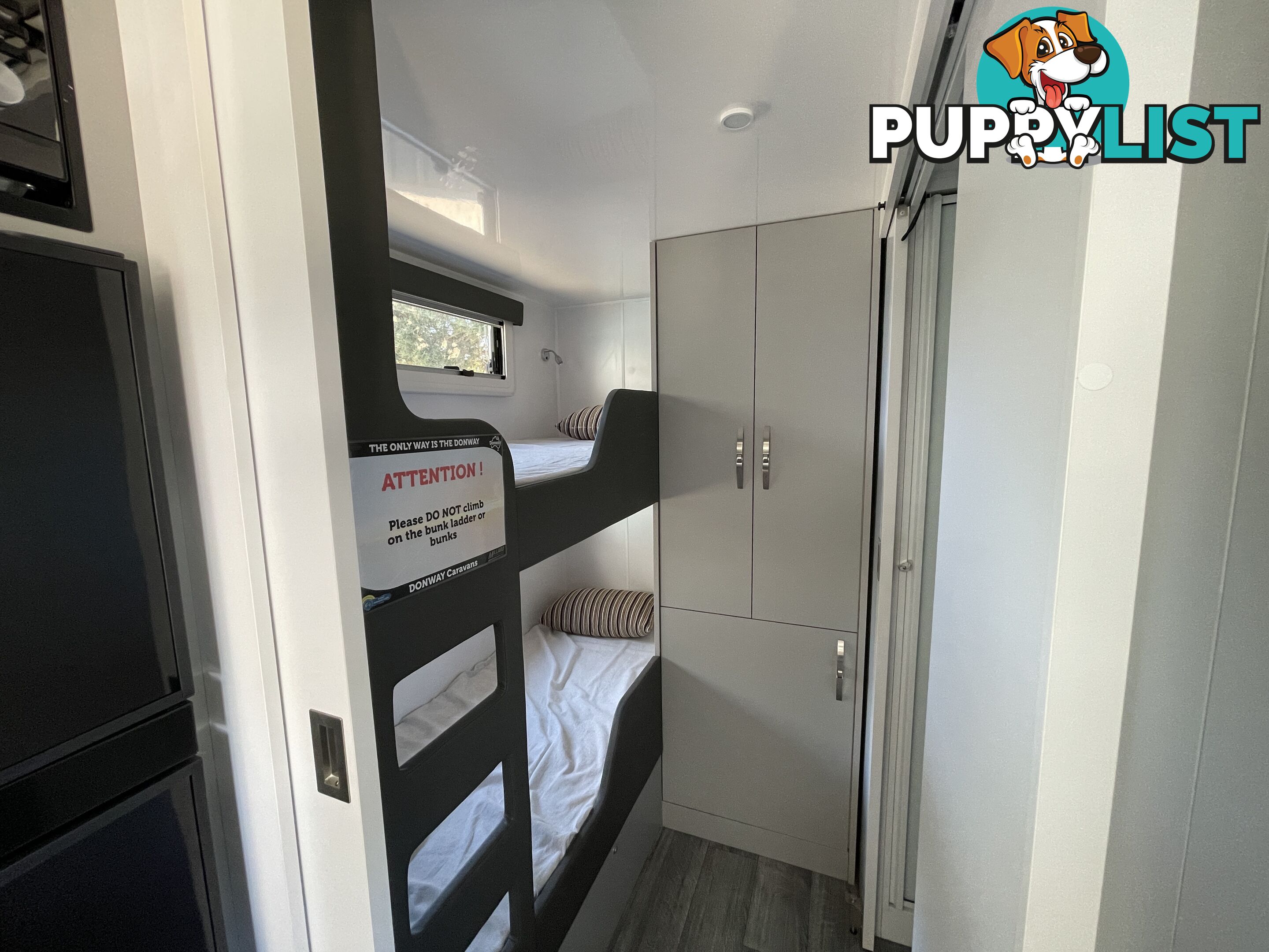 2023 DONWAY EMERSON 22' CD DOUBLE BUNK CARAVAN