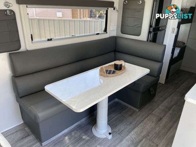 2023 DONWAY EMERSON 22' CD DOUBLE BUNK CARAVAN
