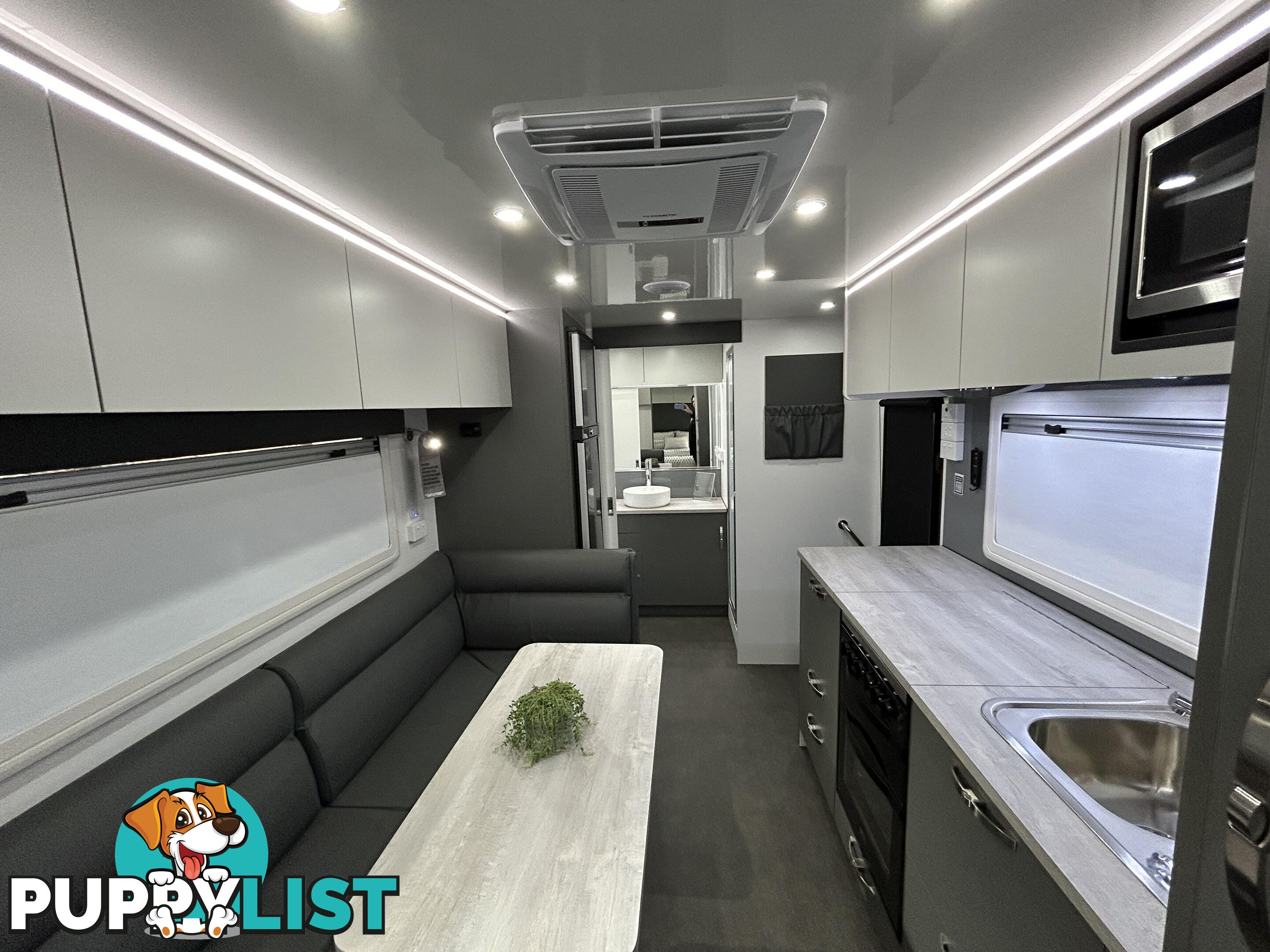 2025 DONWAY THE DON JR 22′ RD CARAVAN