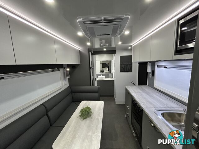 2025 DONWAY THE DON JR 22′ RD CARAVAN