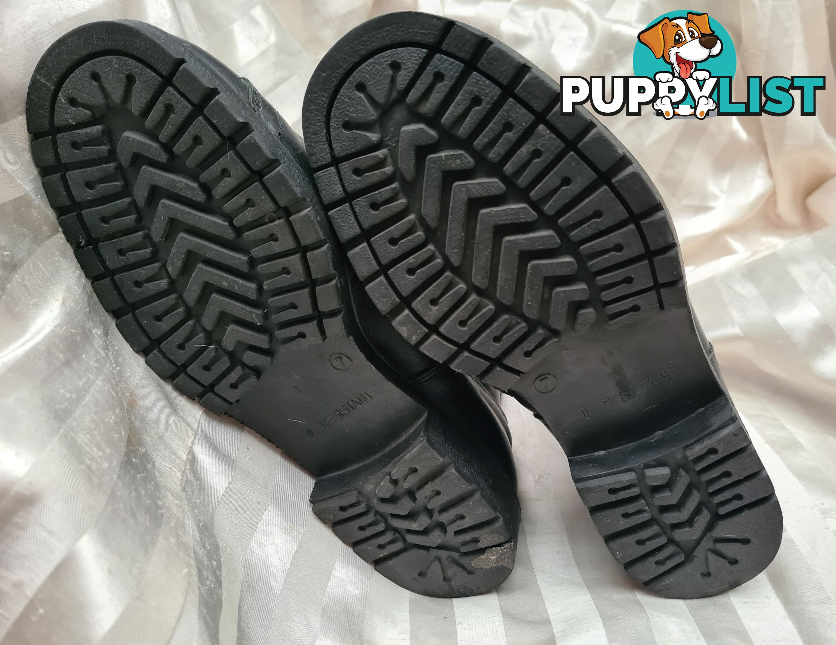 MOTORBIKE BOOTS , Spyder brand , full leather , size 7 as new