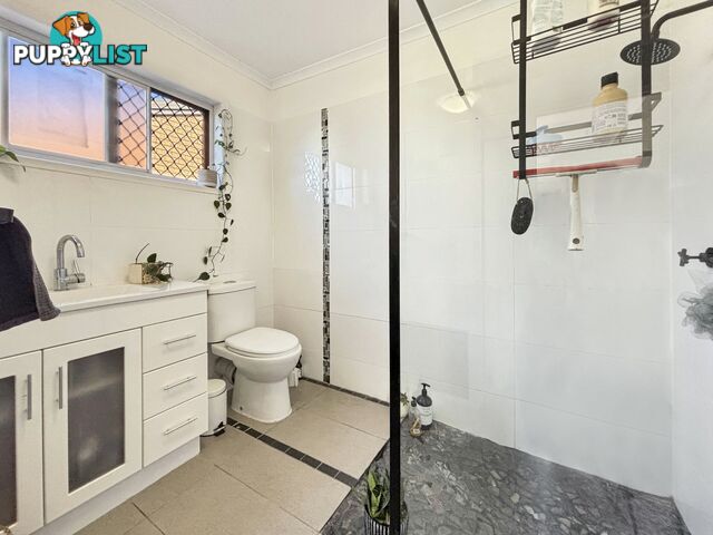 16 Dianthus Avenue BANKSIA BEACH QLD 4507