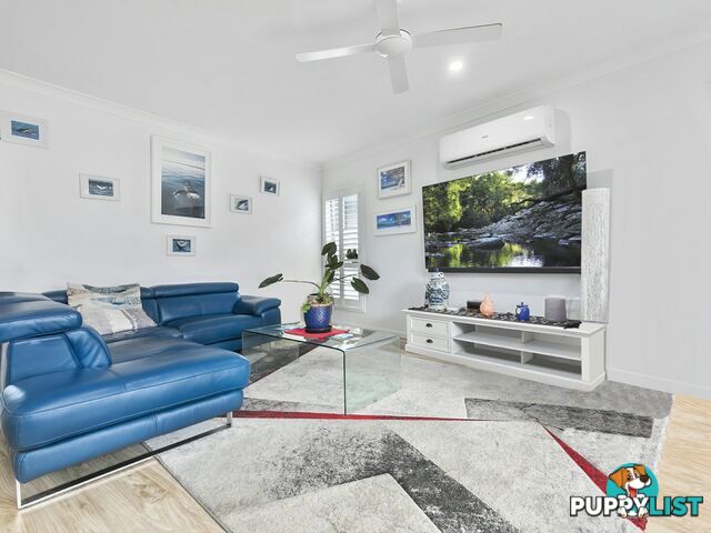 62/2 Spinnaker Drive SANDSTONE POINT QLD 4511