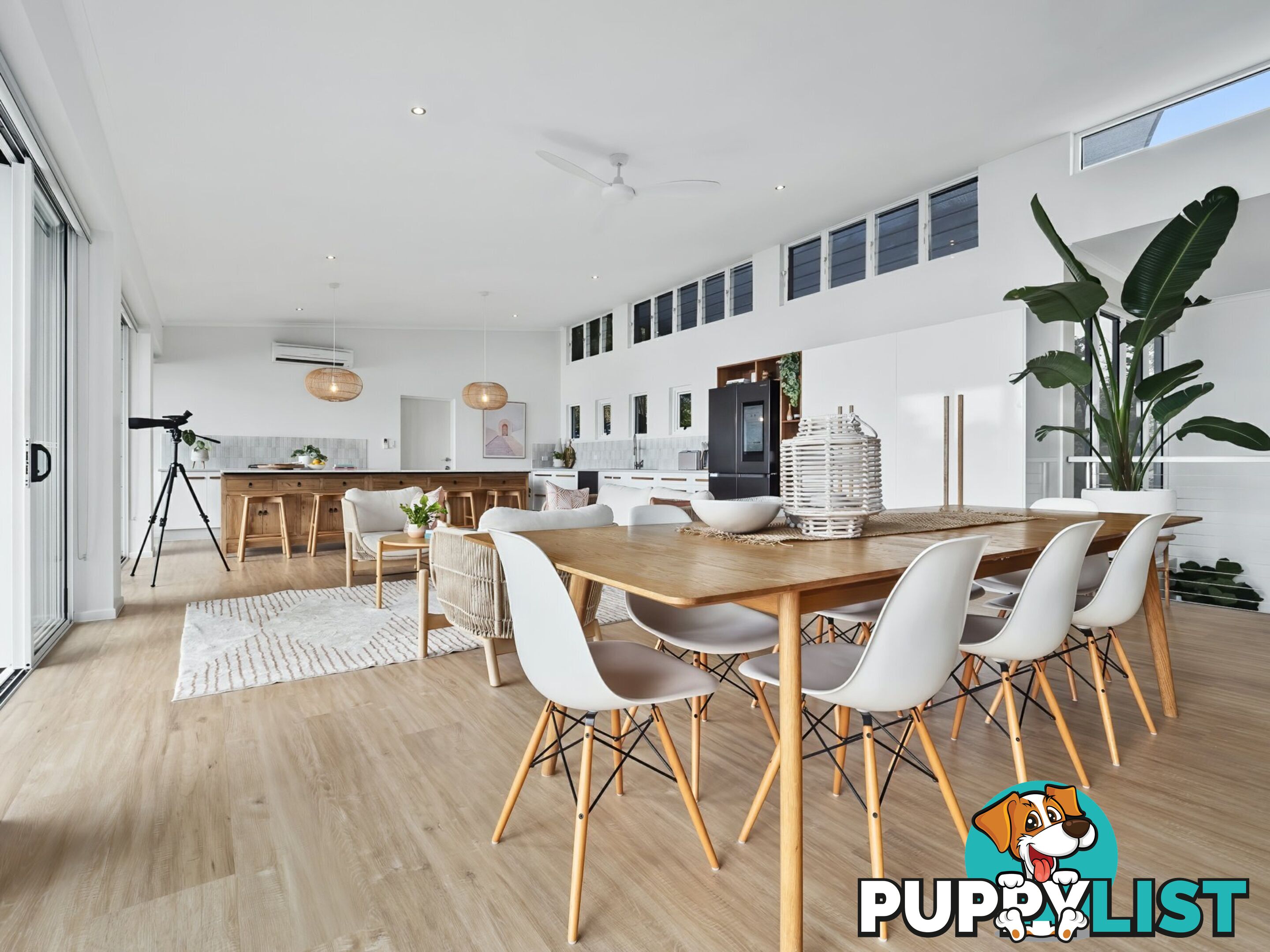 15 Dowsett Close YORKEYS KNOB QLD 4878