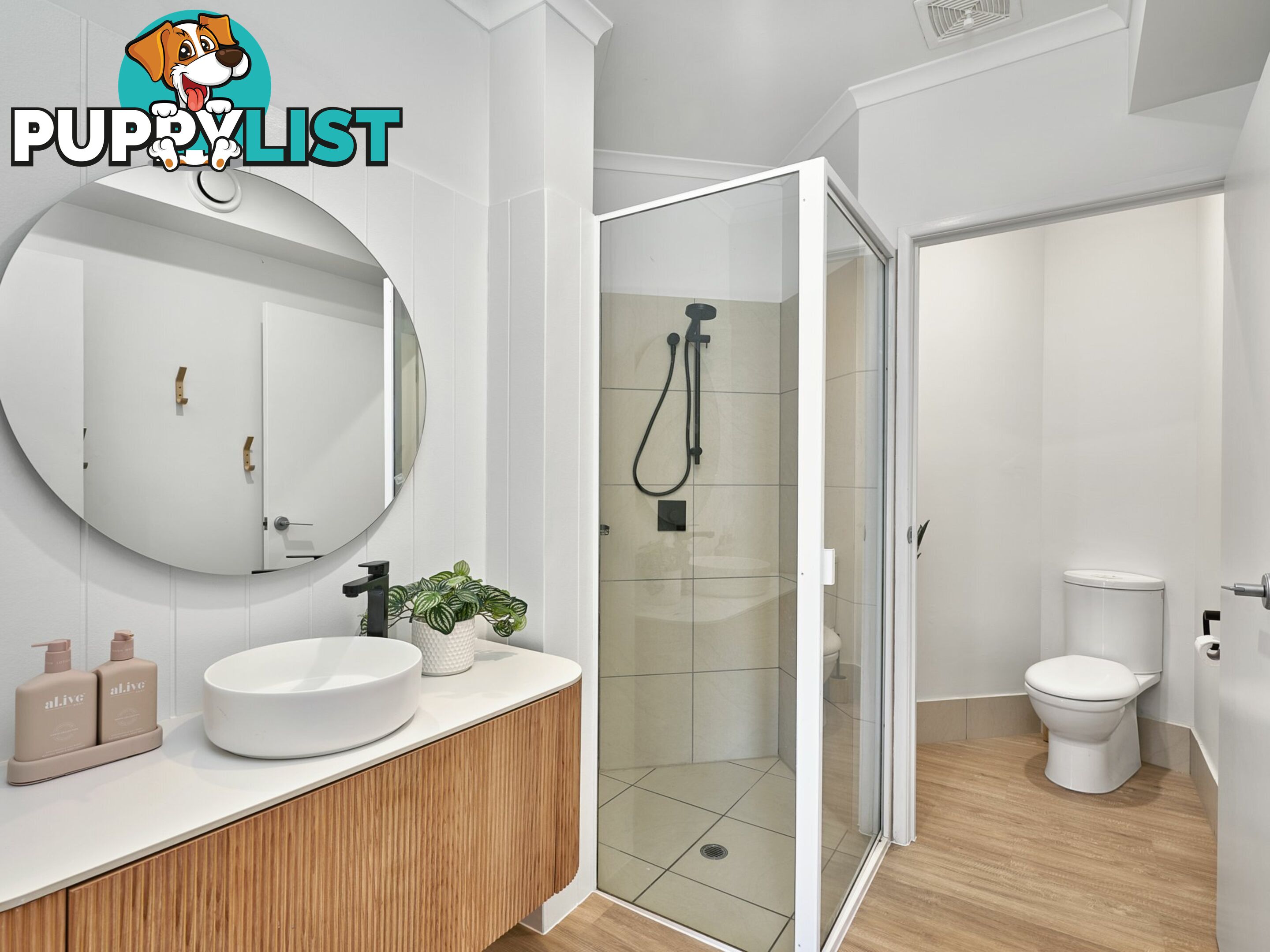 15 Dowsett Close YORKEYS KNOB QLD 4878