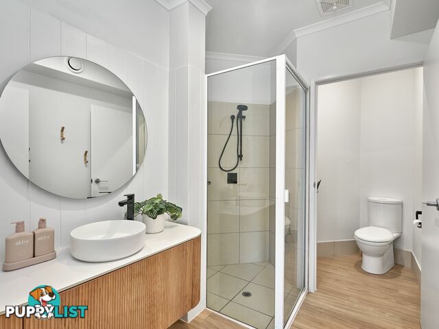 15 Dowsett Close YORKEYS KNOB QLD 4878