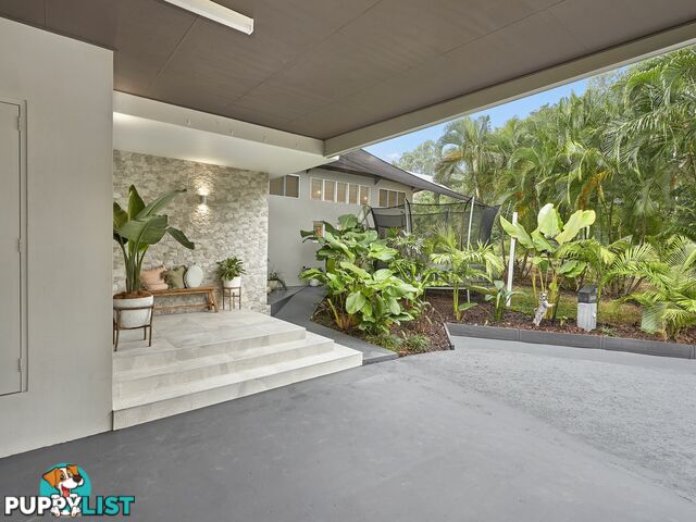 15 Dowsett Close YORKEYS KNOB QLD 4878
