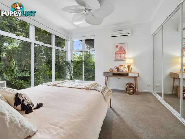 15 Dowsett Close YORKEYS KNOB QLD 4878