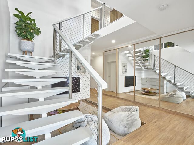 15 Dowsett Close YORKEYS KNOB QLD 4878