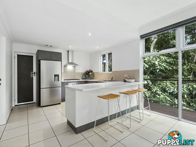 15 Dowsett Close YORKEYS KNOB QLD 4878