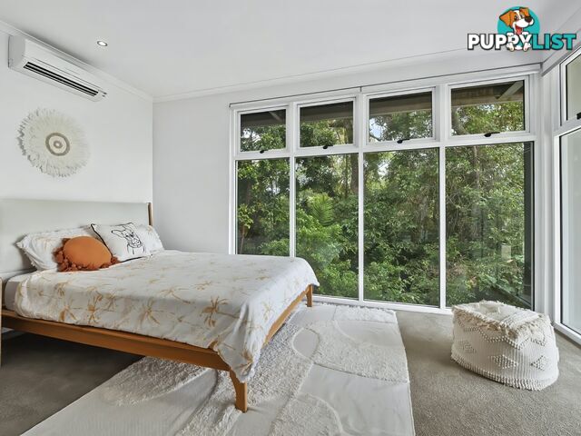 15 Dowsett Close YORKEYS KNOB QLD 4878