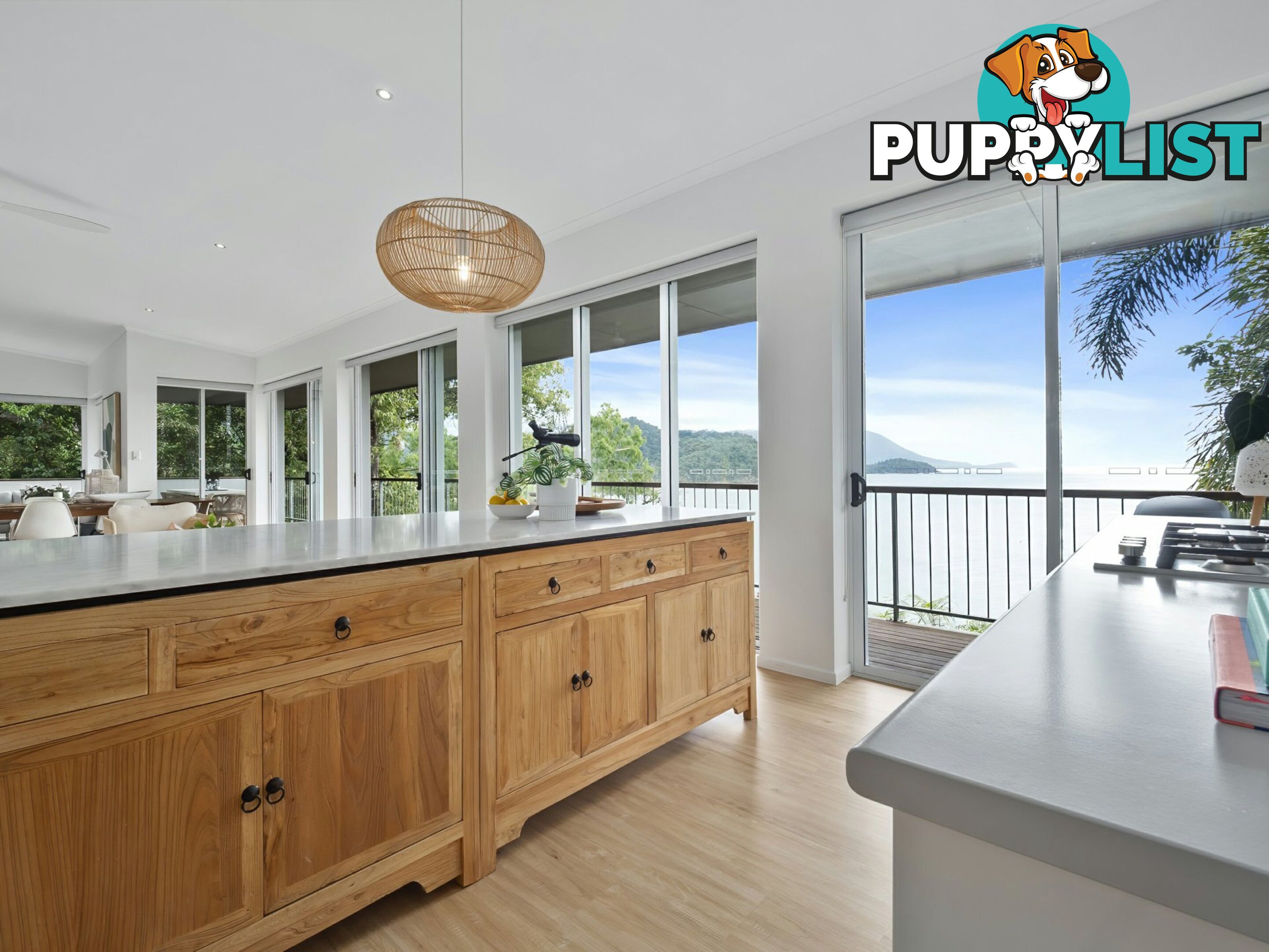 15 Dowsett Close YORKEYS KNOB QLD 4878