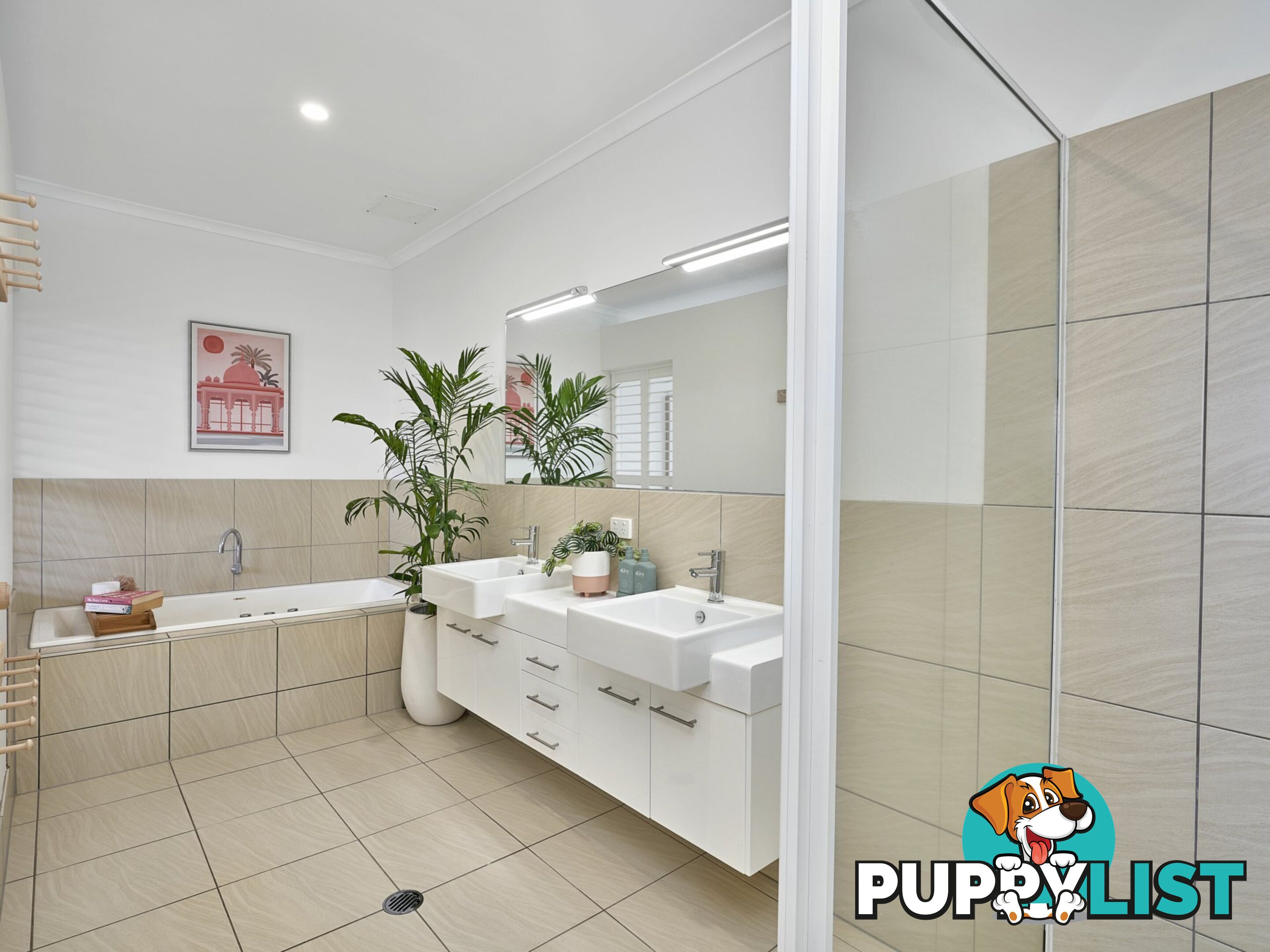 15 Dowsett Close YORKEYS KNOB QLD 4878