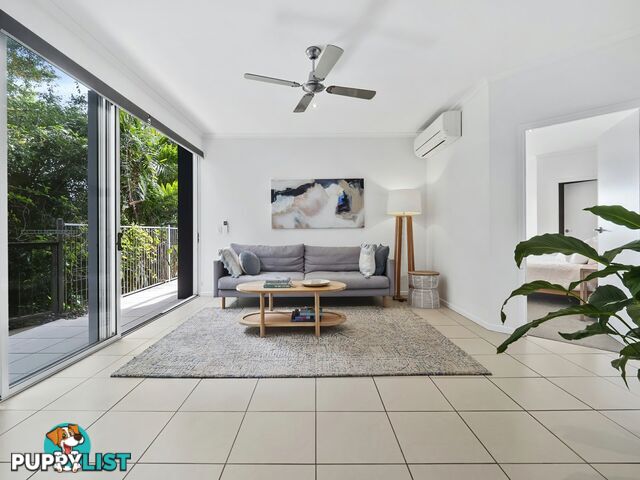 15 Dowsett Close YORKEYS KNOB QLD 4878