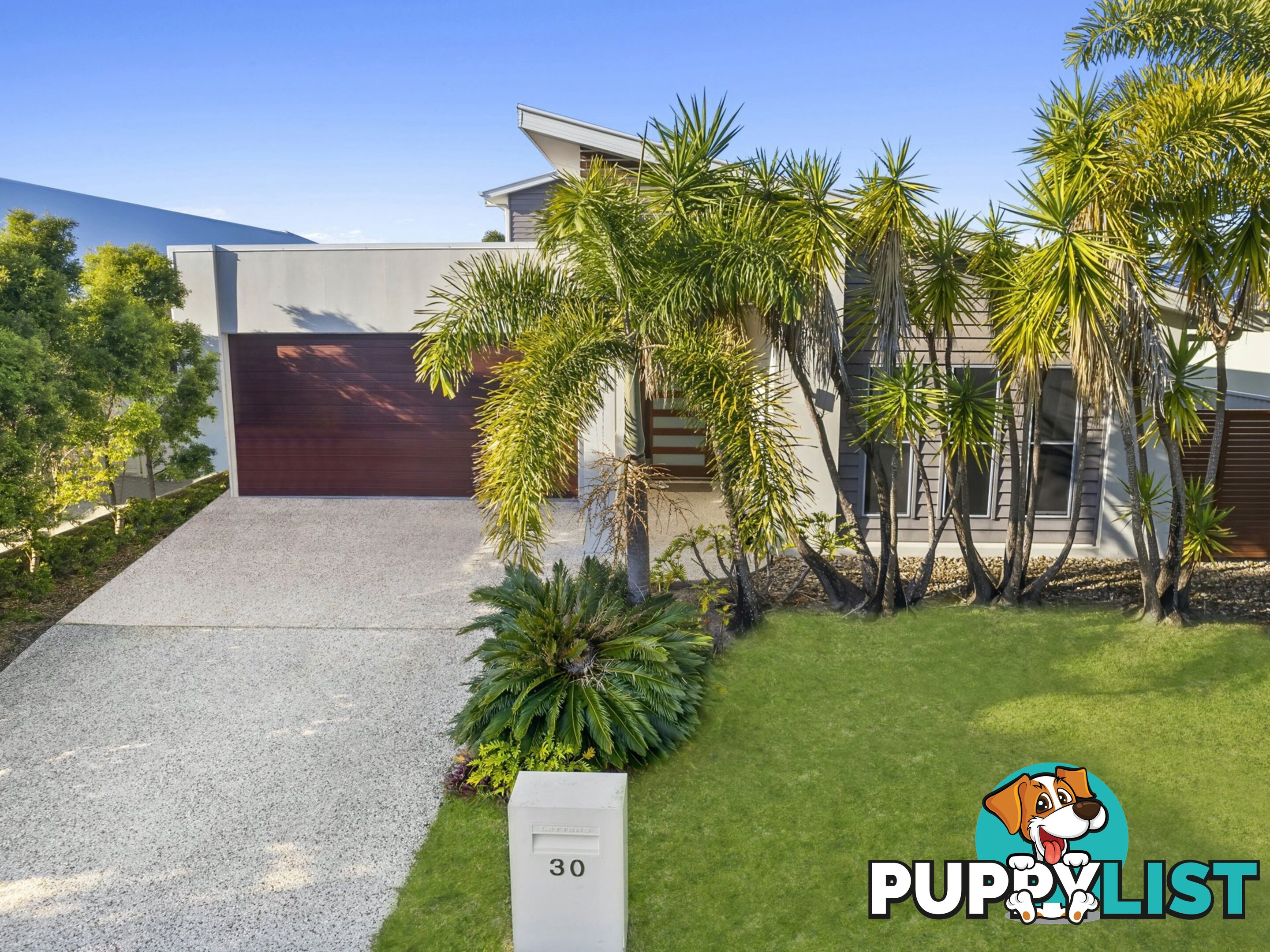 30 The Peninsula BANKSIA BEACH QLD 4507