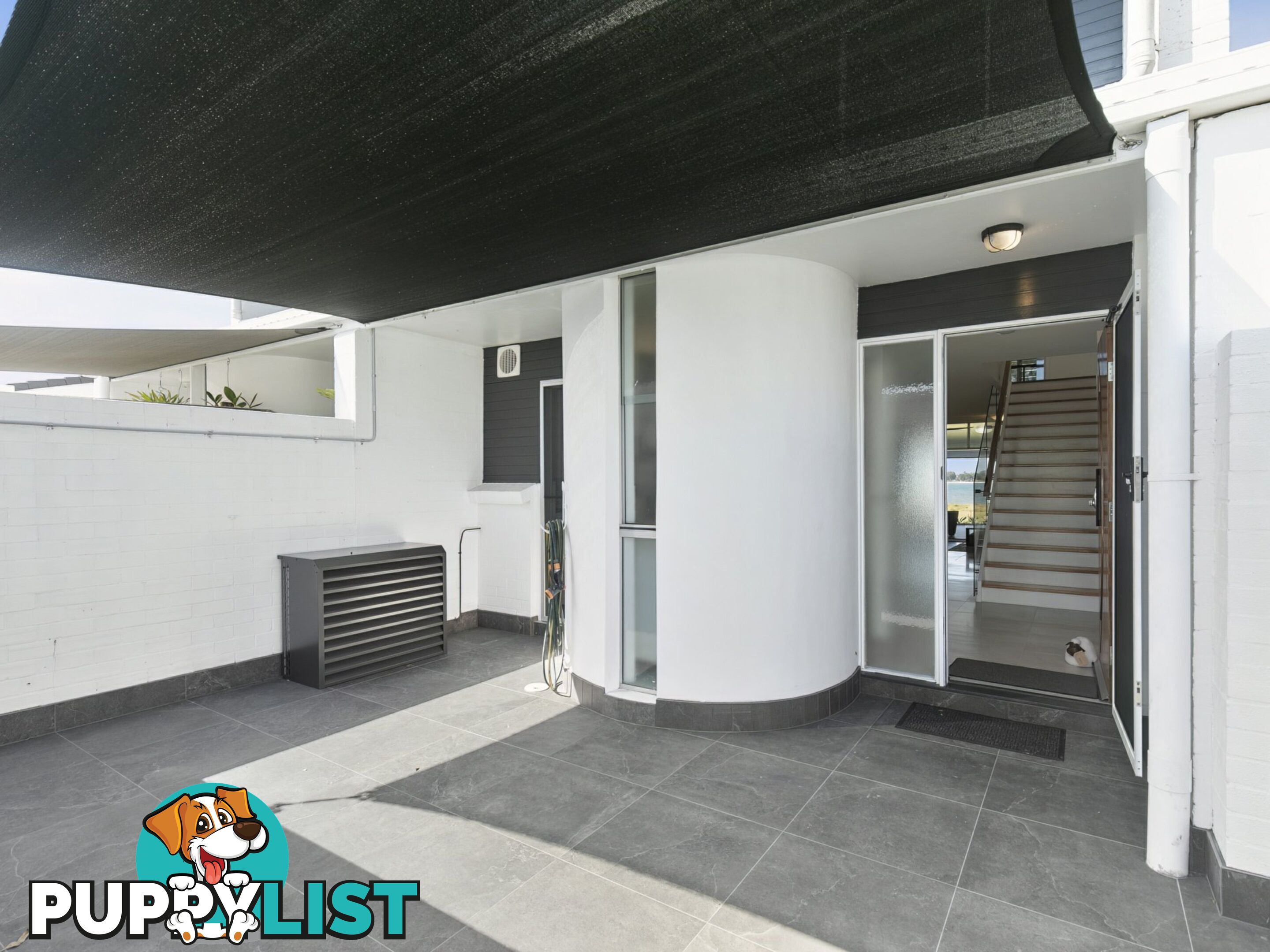 19A/16 Spinnaker Drive SANDSTONE POINT QLD 4511