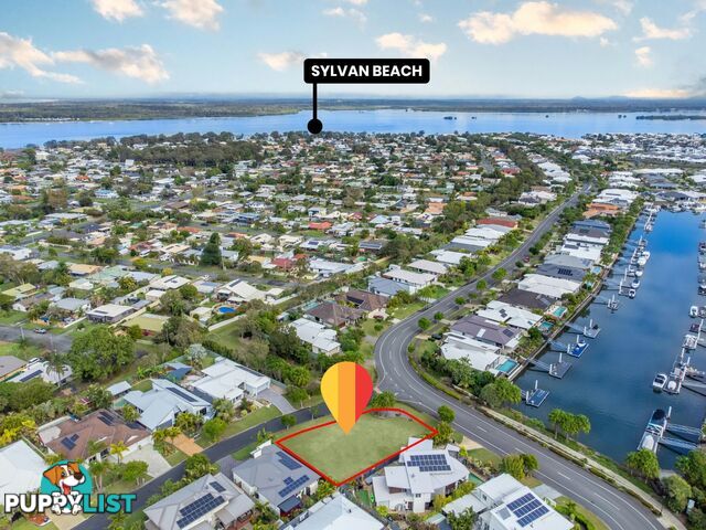 112 Marina Boulevard BANKSIA BEACH QLD 4507