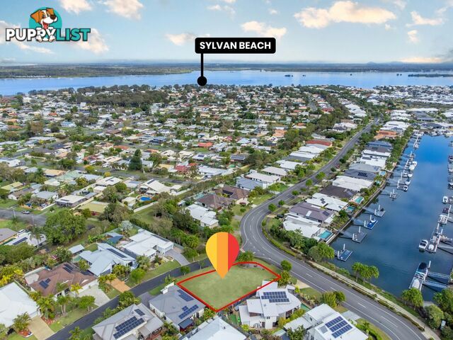 112 Marina Boulevard BANKSIA BEACH QLD 4507