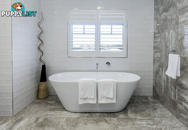 13 The Landing BANKSIA BEACH QLD 4507