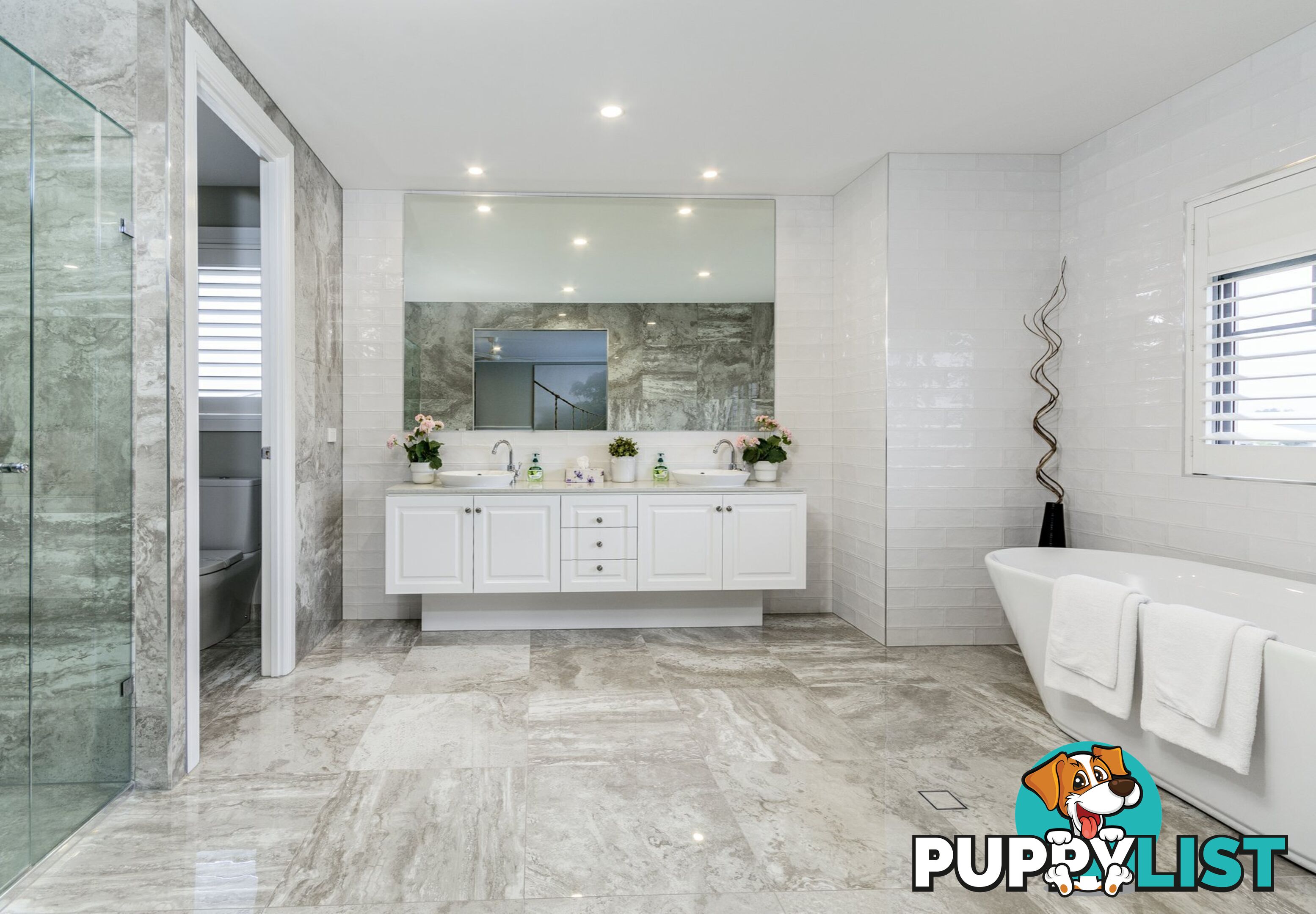 13 The Landing BANKSIA BEACH QLD 4507