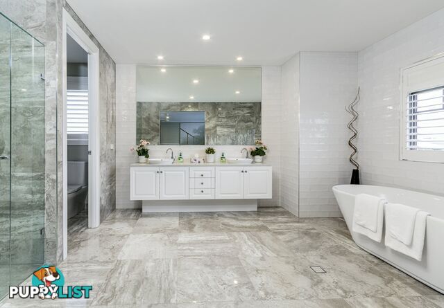 13 The Landing BANKSIA BEACH QLD 4507