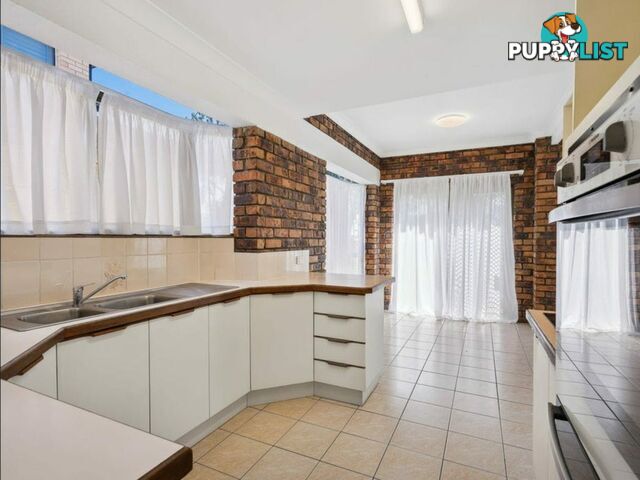 1/23 Solander Esplanade BANKSIA BEACH QLD 4507