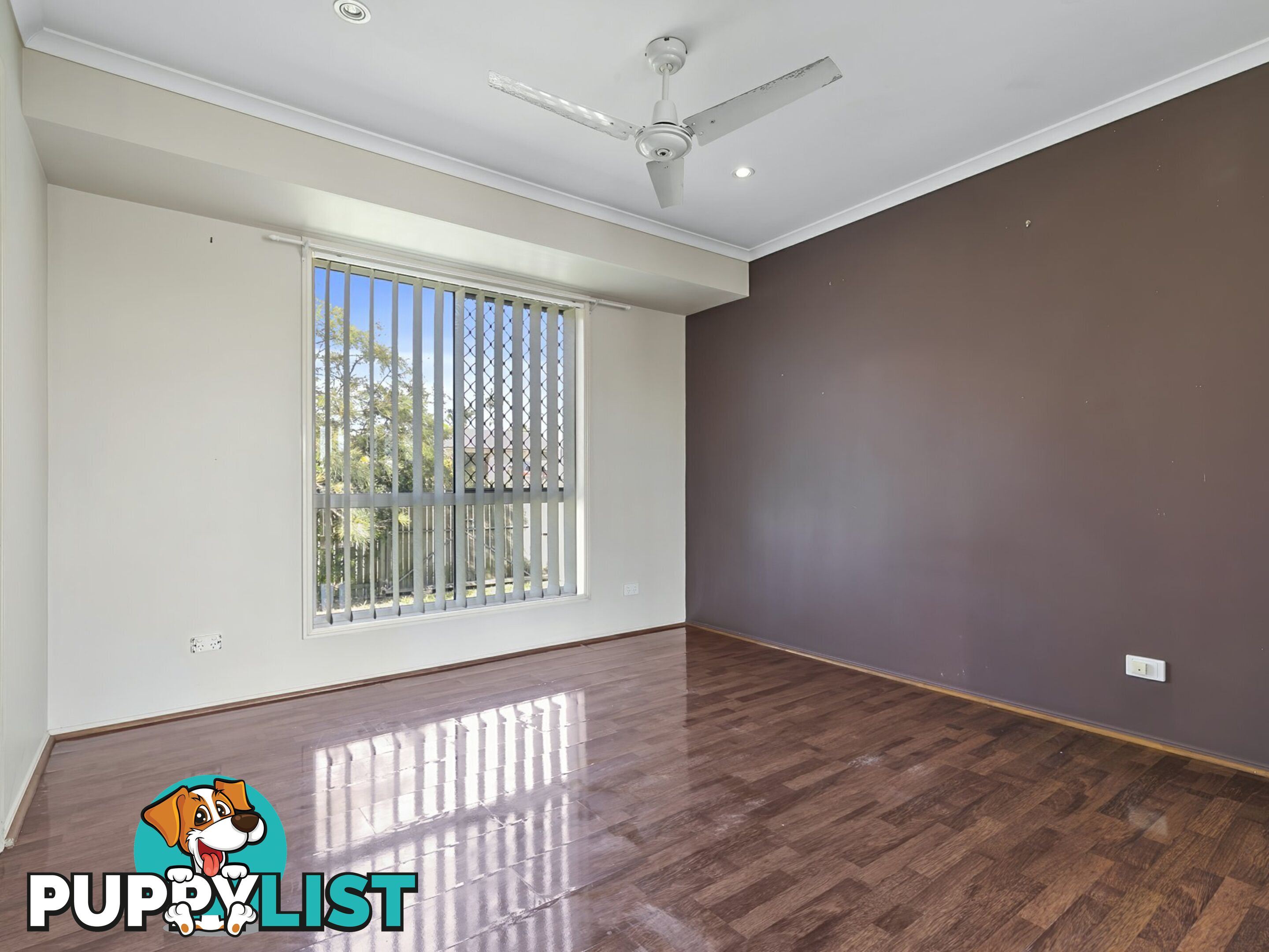 1 Mackerel Street SANDSTONE POINT QLD 4511