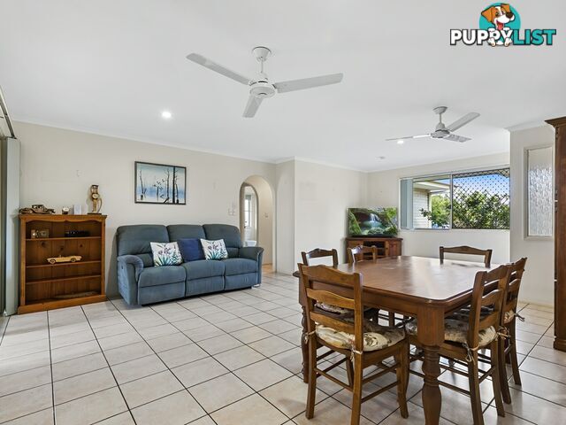 1/5 Carl Court BANKSIA BEACH QLD 4507