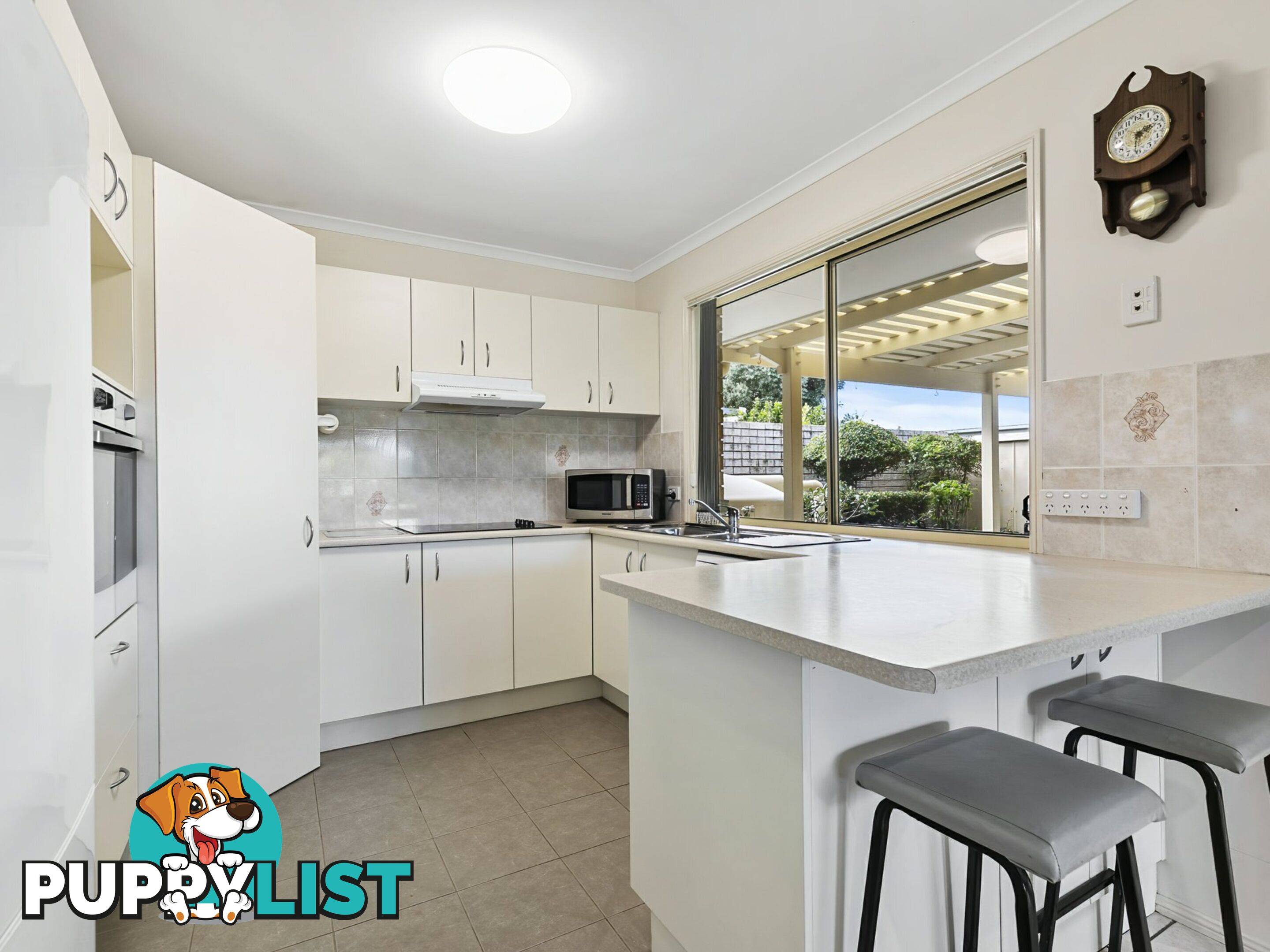 1/5 Carl Court BANKSIA BEACH QLD 4507