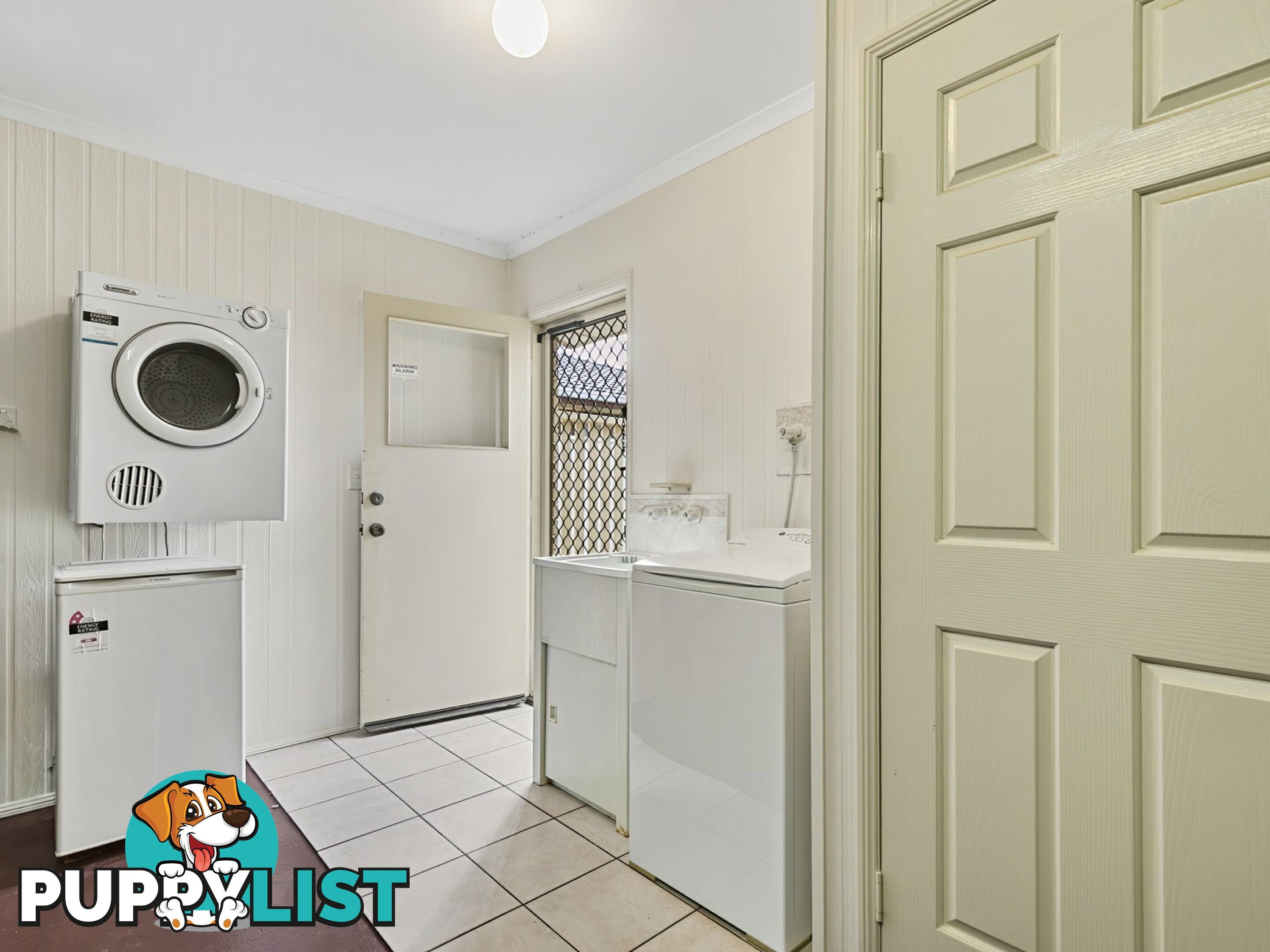 1/5 Carl Court BANKSIA BEACH QLD 4507