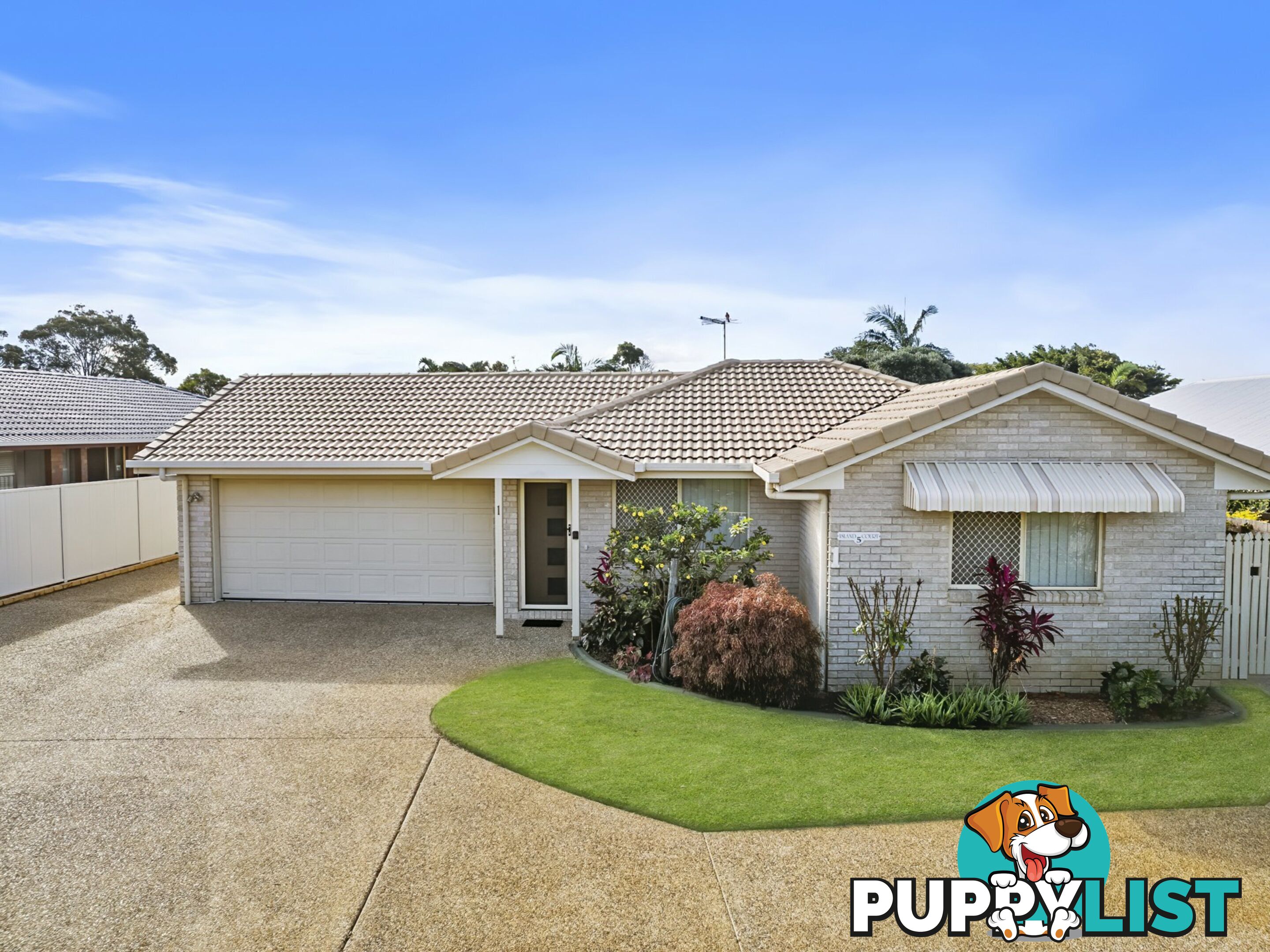 1/5 Carl Court BANKSIA BEACH QLD 4507