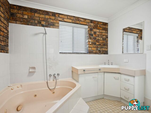 1/23 Solander Esplanade BANKSIA BEACH QLD 4507