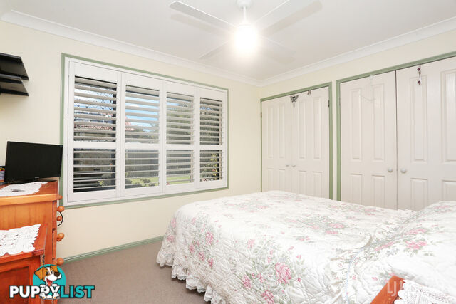 12 Chiltern Place SANDSTONE POINT QLD 4511