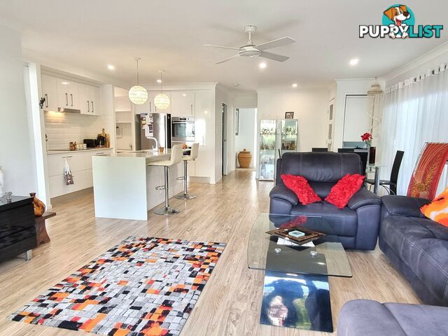 7/2 Spinnaker Drive SANDSTONE POINT QLD 4511