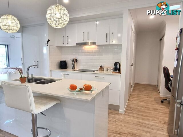 7/2 Spinnaker Drive SANDSTONE POINT QLD 4511