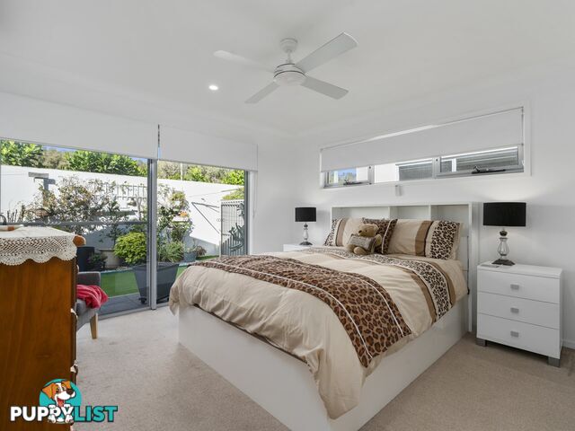 7/2 Spinnaker Drive SANDSTONE POINT QLD 4511
