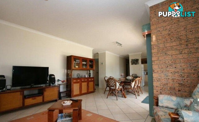 2/27 Solander Esplanade BANKSIA BEACH QLD 4507