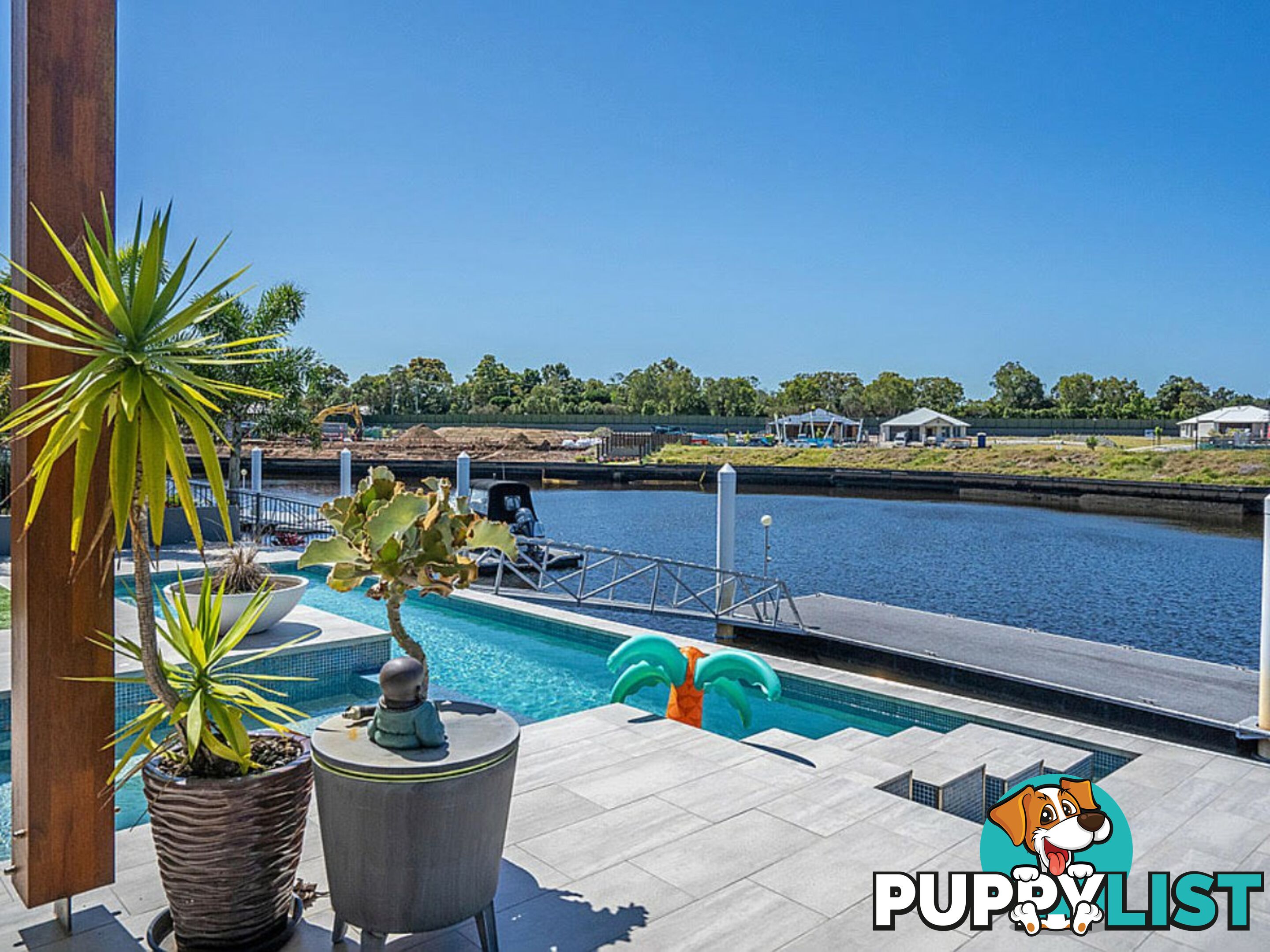 2 Falco Court BANKSIA BEACH QLD 4507