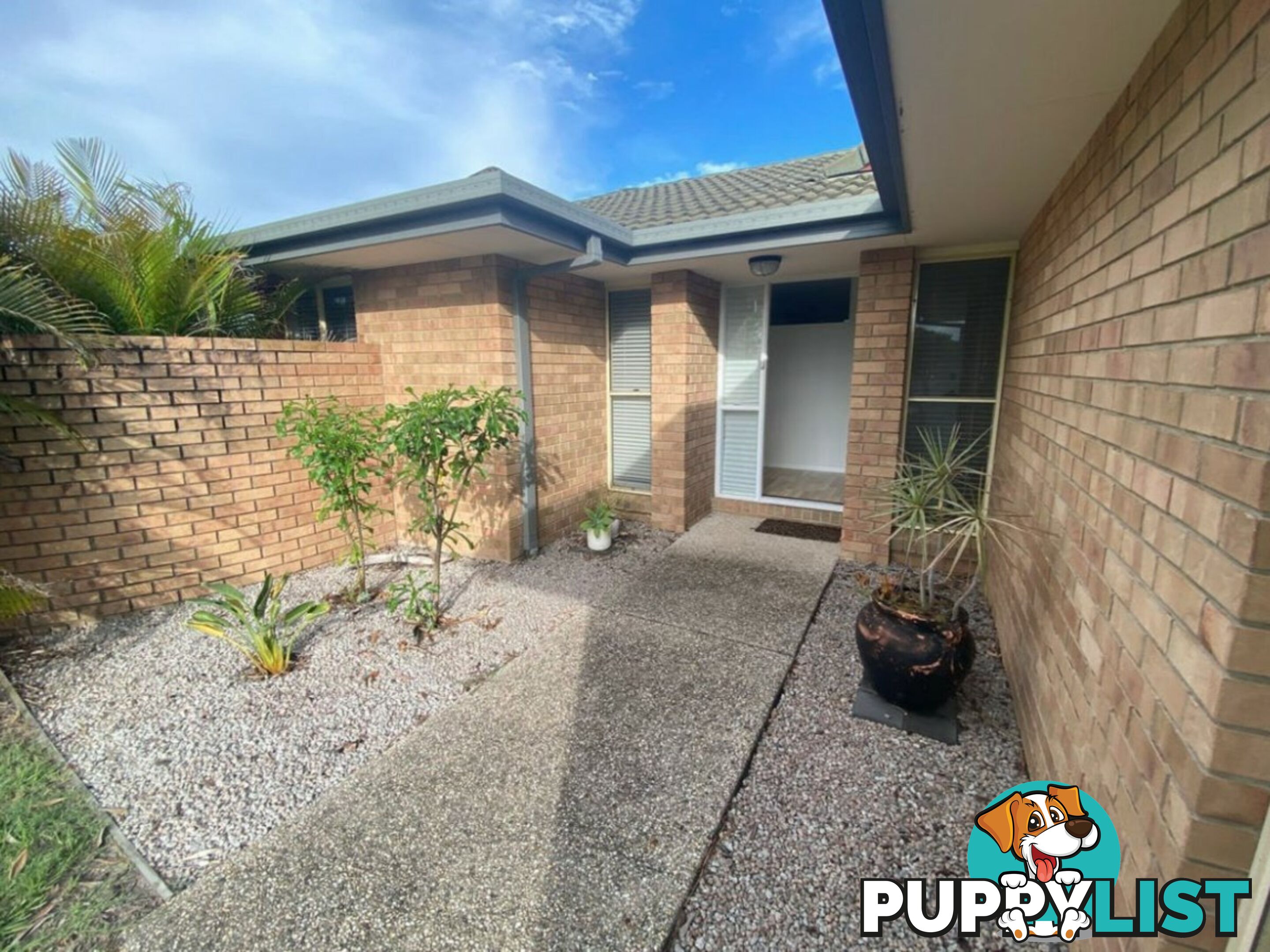 104 Avon Avenue BANKSIA BEACH QLD 4507