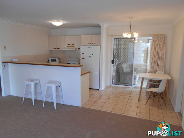 1/5 Chiltern Place SANDSTONE POINT QLD 4511