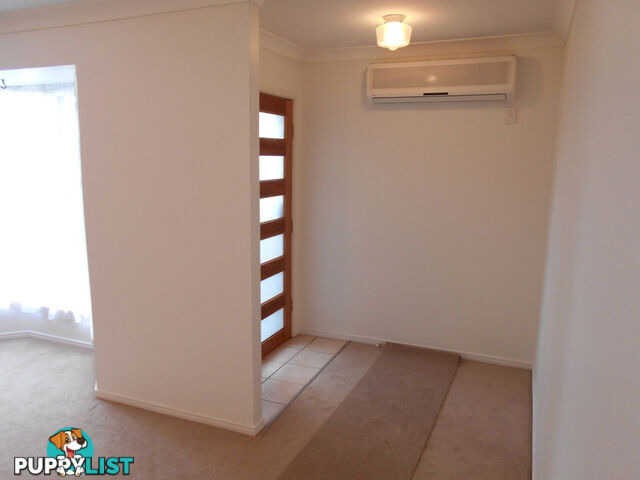 1/5 Chiltern Place SANDSTONE POINT QLD 4511