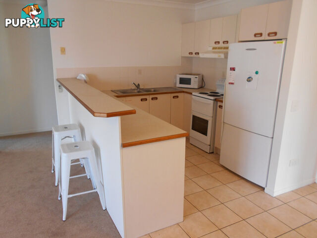 1/5 Chiltern Place SANDSTONE POINT QLD 4511