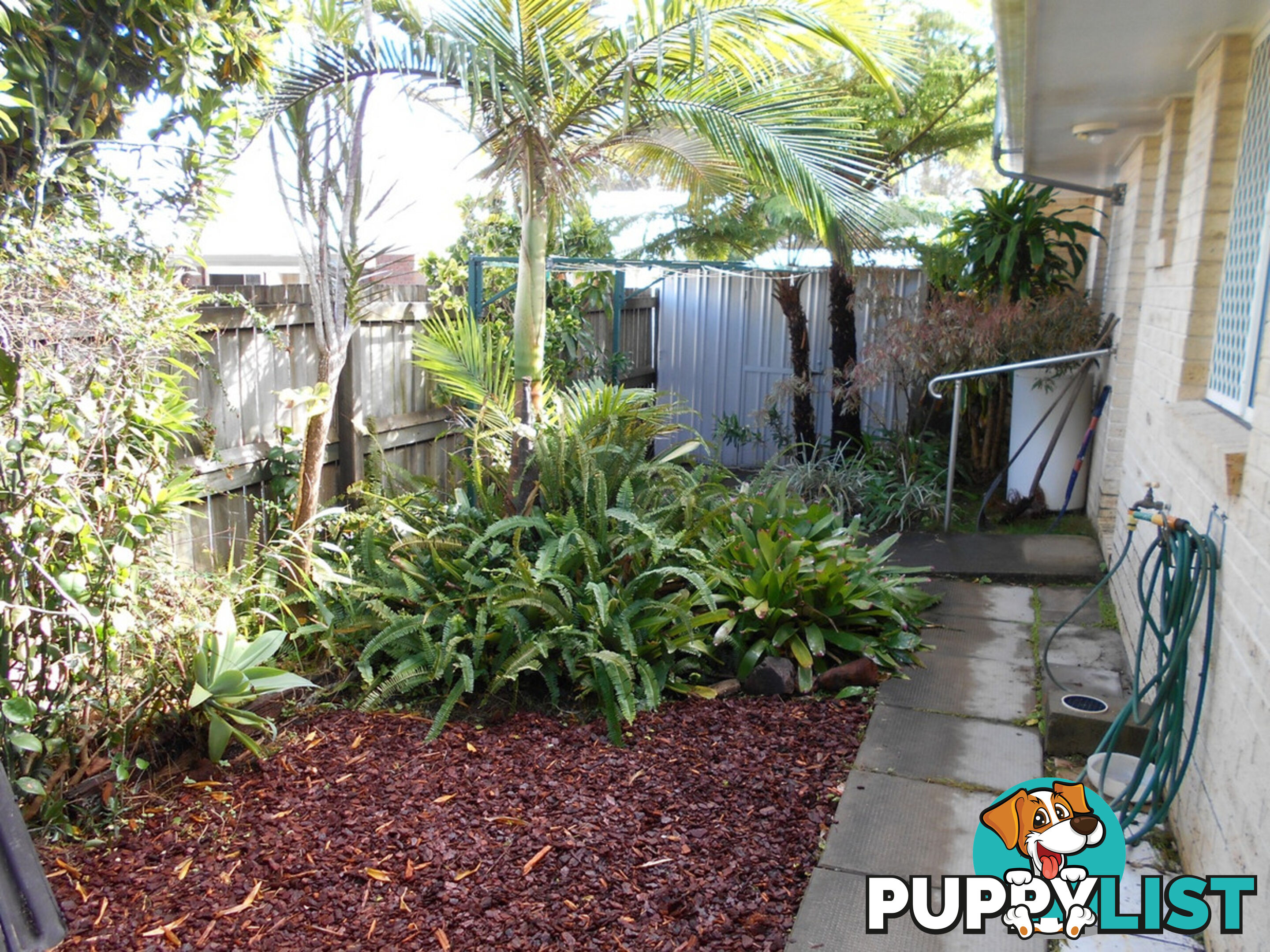 1/5 Chiltern Place SANDSTONE POINT QLD 4511