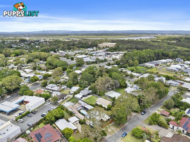 12 Elizabeth Street BEACHMERE QLD 4510