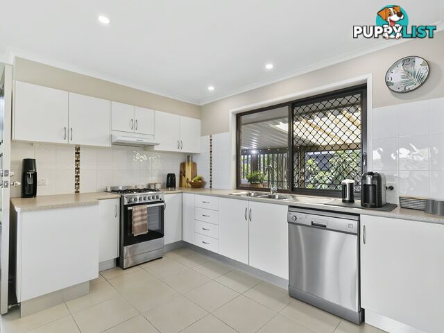 12 Elizabeth Street BEACHMERE QLD 4510