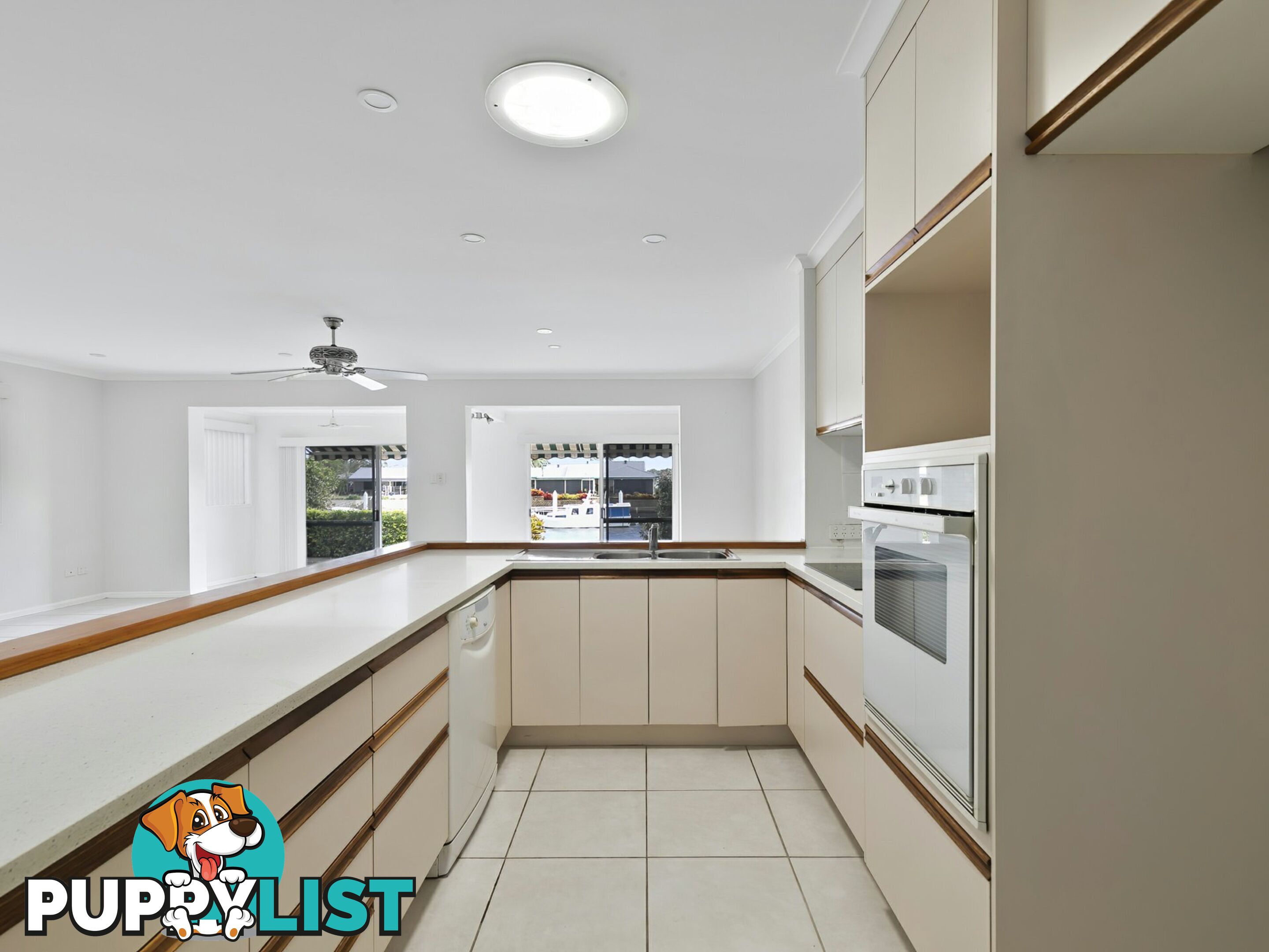 2/8 Tradewinds Drive BANKSIA BEACH QLD 4507