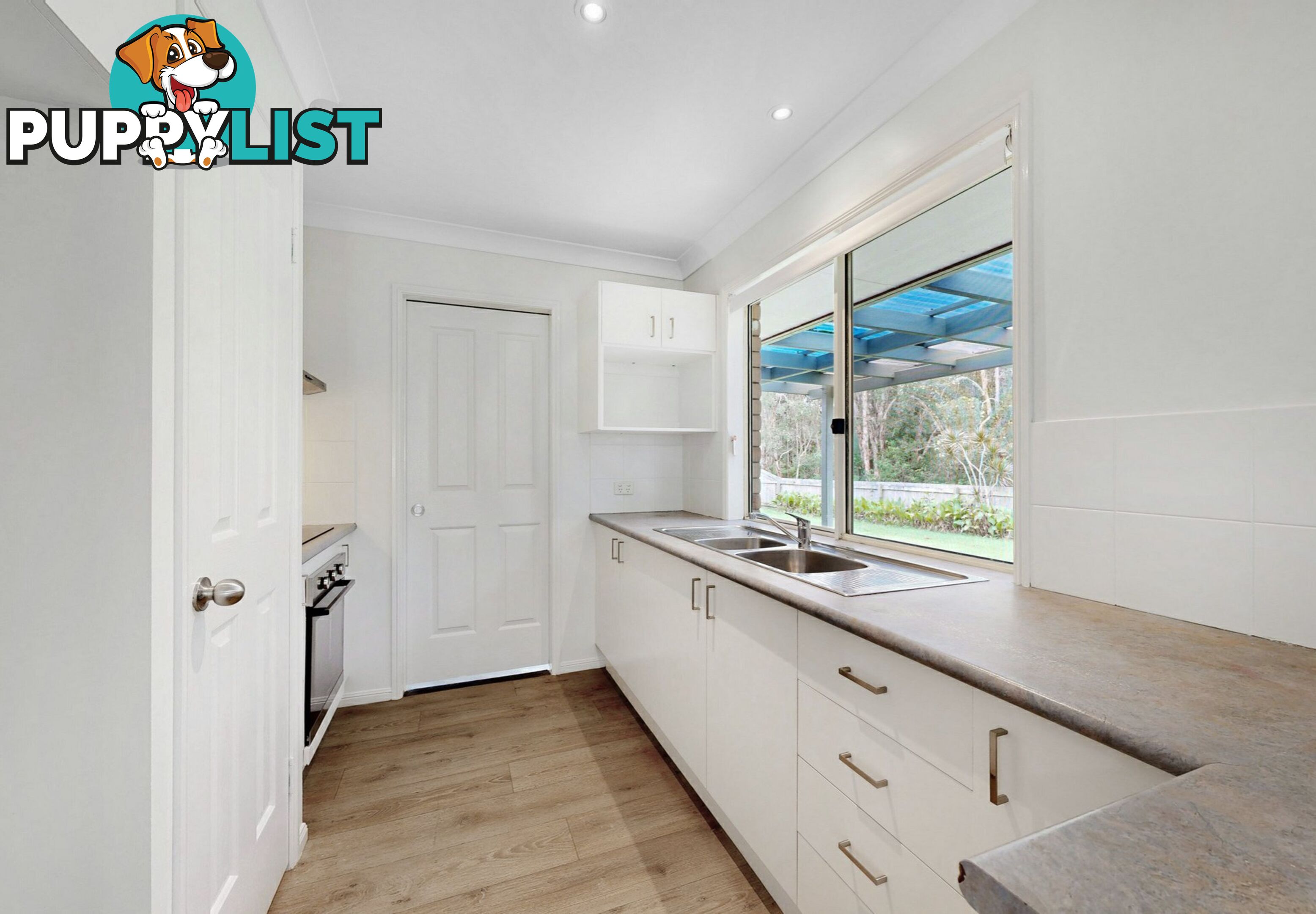17 Bream Court SANDSTONE POINT QLD 4511