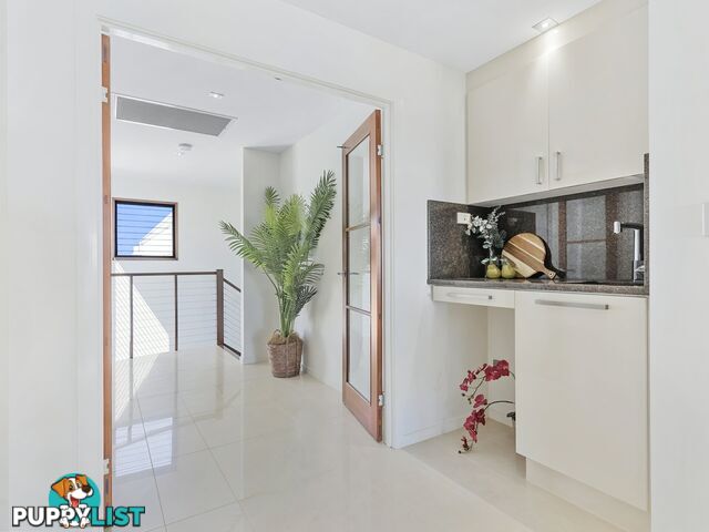 4 Oriole Close BANKSIA BEACH QLD 4507