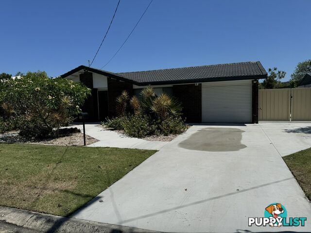 11 Morris Street BONGAREE QLD 4507